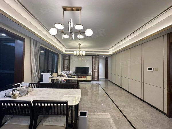 三亚天涯凤凰路北段公园88号短租 公园88号 四房双卫 智能家电 定制
