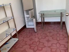 无为城区安德利购物中心北圃山庄,简单装修,拎包入住,住在宿舍,出租房源真实图片