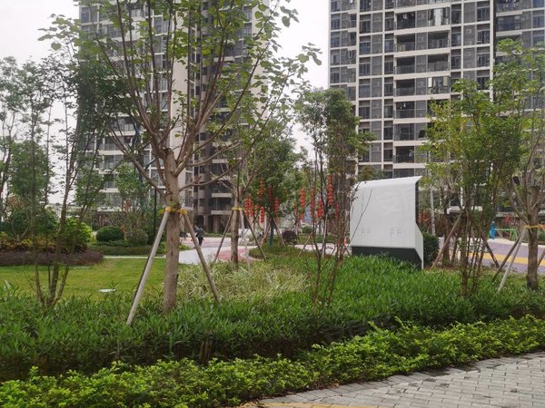 广州番禺石楼智联汽车小镇智联花园两房出租  1800  看房方便  抢手