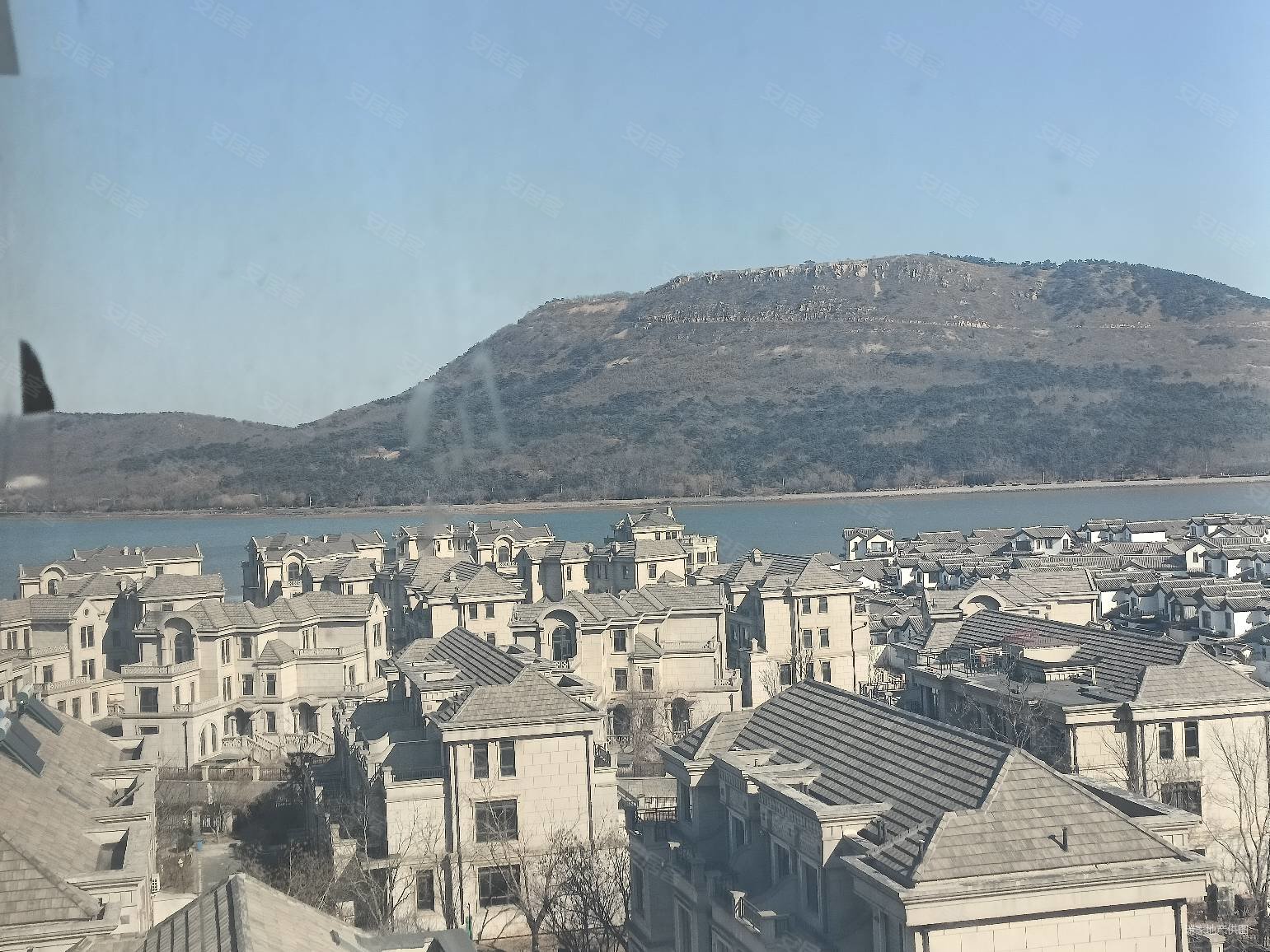 中铁琥珀湾1室1厅1卫65㎡南30万