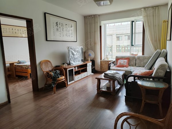 东都商院套三厅3楼110平3333月精装全套电梯房,市北租房-青岛58安居客