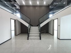 庆阳西峰西峰城区市中心丽晶贸附近中元世贸Xz大楼初次出租上下复式全新精装出租房源真实图片