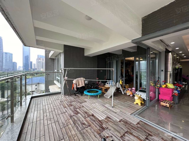 誉峰园东南向望珠江公园大4房视野极好品质小区