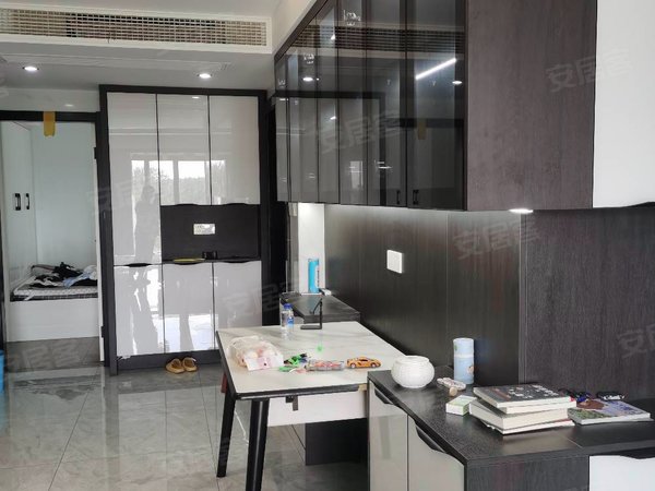 无锡江阴云亭爱家尊邸房东刚搬走出租敔山湾学校隔壁精装小三房,设施