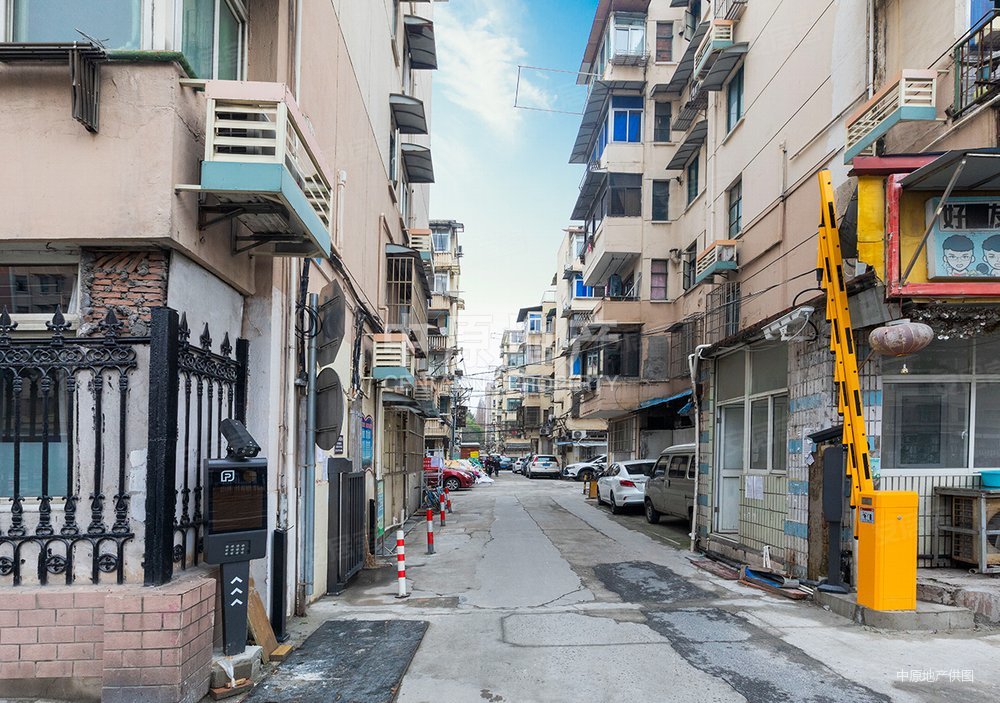 友谊新村(杨浦)2室0厅1卫51.37㎡南266万