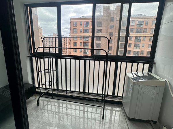 上海浦东川沙心圆西苑迪士尼附近,心圆西苑三房,可居家,可宿舍,好停车