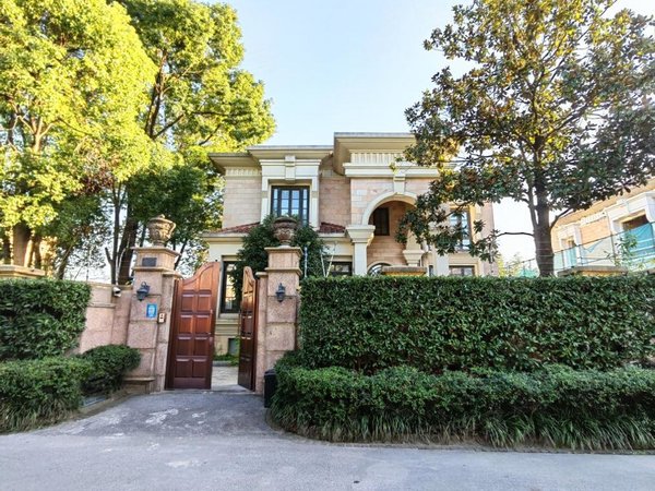 上海青浦徐泾西郊大公馆西郊大公馆 国家会展中心旁别墅急租拎包入住