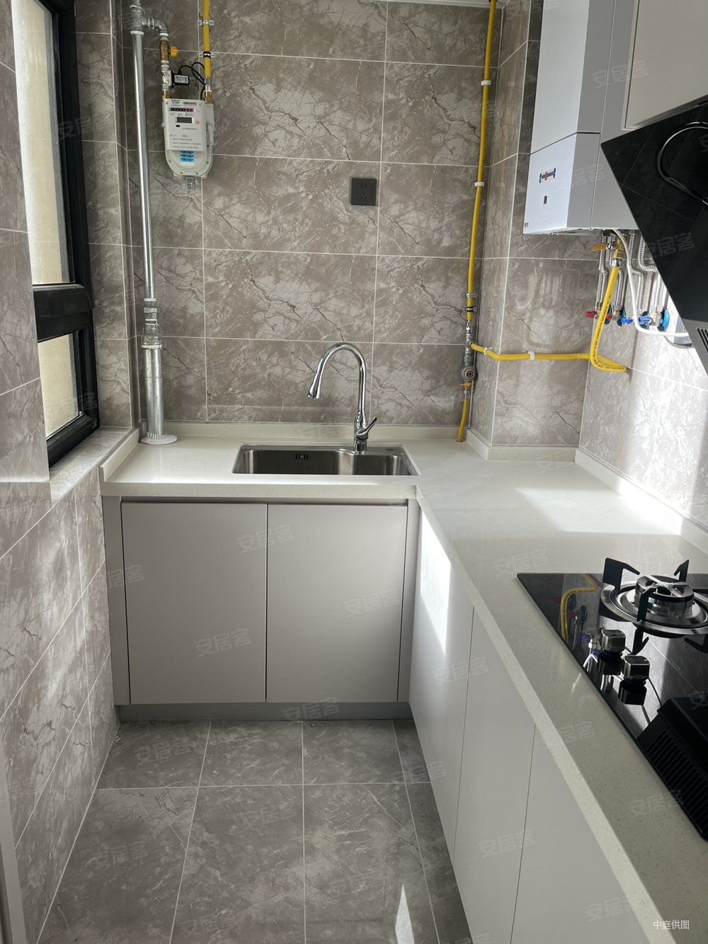 万科城星光3室2厅2卫128㎡南北120万