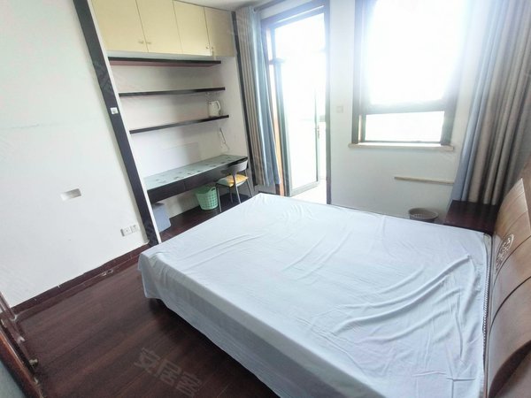 玲珑租房,玲珑湾六区精装次卧带阳台 近苏州中心友达光电新虹产业园