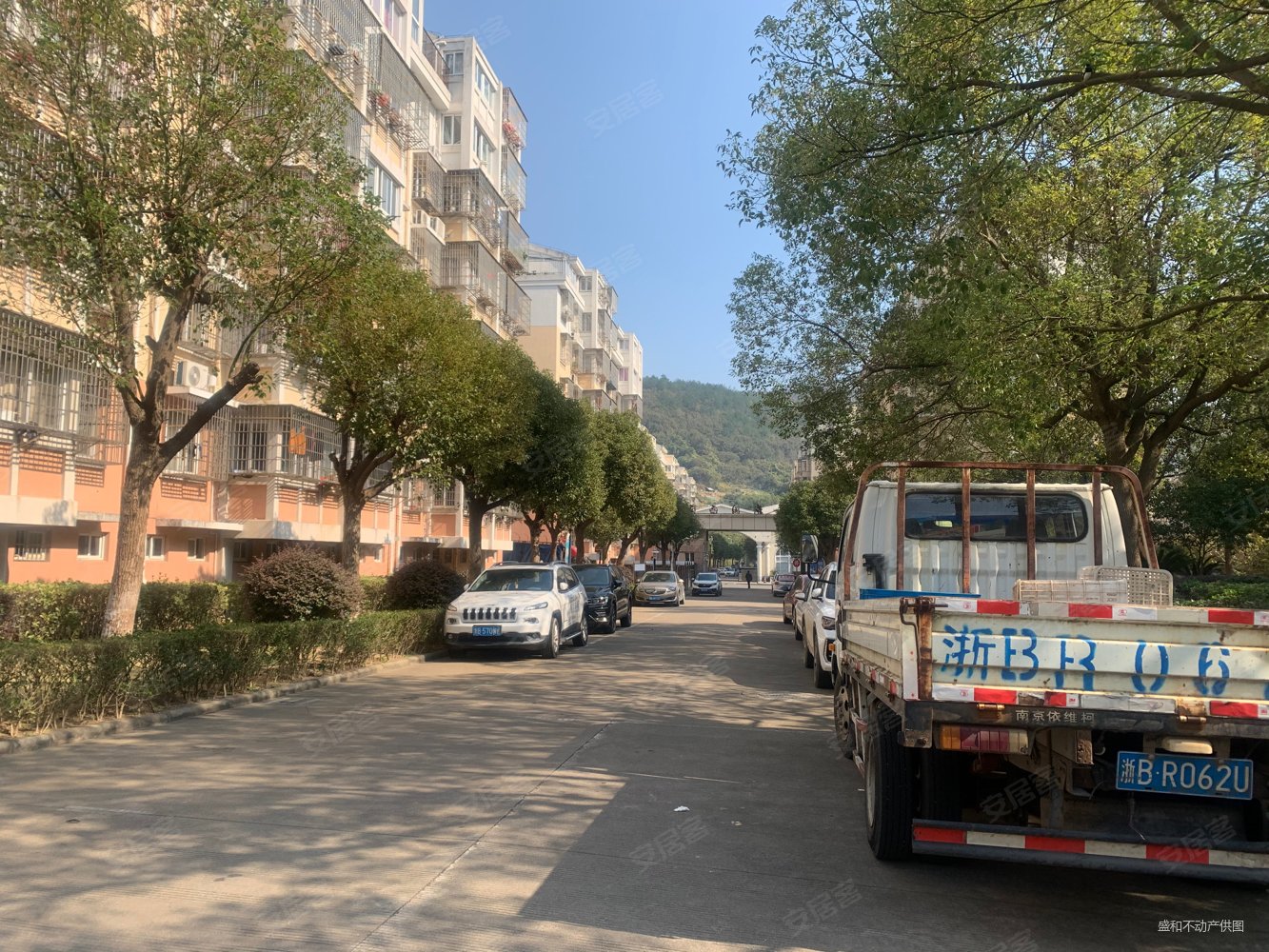 北仑大榭 海文西 三室 精装 保养好 随时看房 商圈 急售,海文花园西区