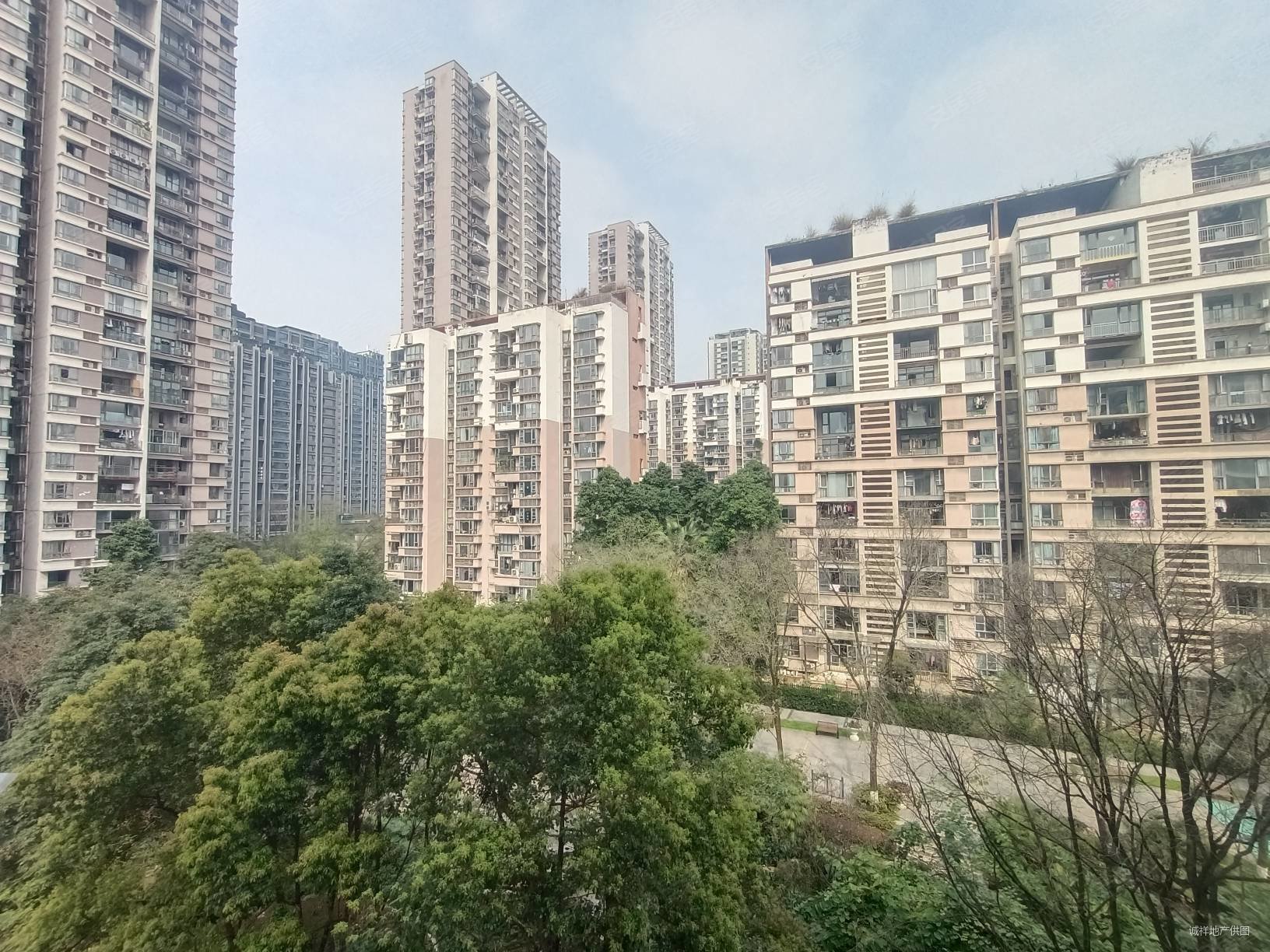 汽博商圈叠彩城电梯洋房朝中庭3号线地铁口