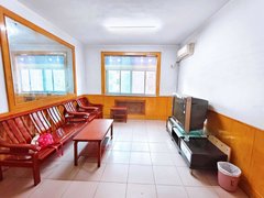 禹城城区禹城火车站一中对过，一中小区三楼三室拎包入住，长租550有钥匙出租房源真实图片