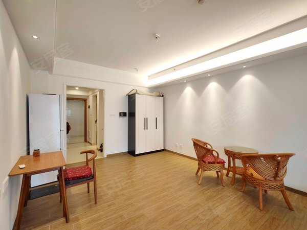 【多图】碧桂园星港国际,镜湖大道租房,精装修电梯房公寓,家具少,空间