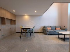 东莞东城东泰租一层用两层 万科大社区次新小区 停车位充足皇马郦宫出租房源真实图片