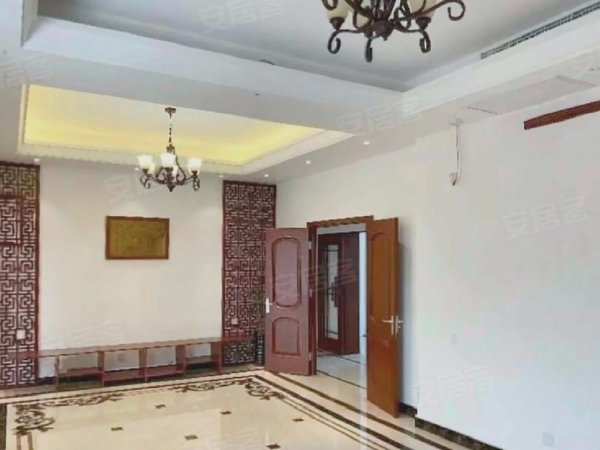 西山独栋京香花园 大双拼面积900平门口6个车位可两套一起租