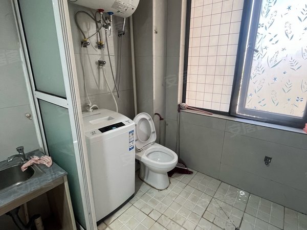 单间独立卫生间 独立天然气厨房 家具家电齐全出租房源真实图片