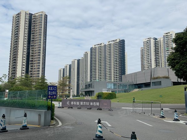 广州花都镜湖大道自由人花园房子第一次 出租 保养非常好 喜欢可以