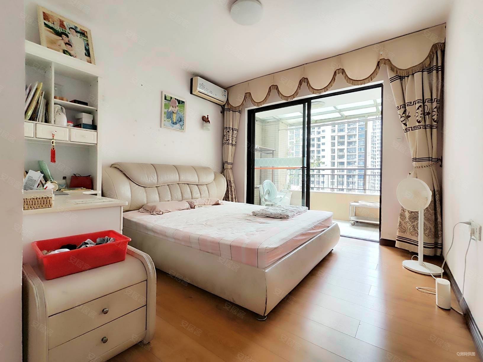 松岗   校 中海西岸华府精装四房出售 满五   随时看房