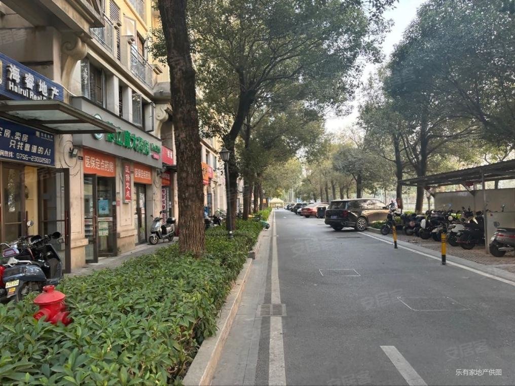 深圳房产网>深圳二手房>宝安二手房>福永二手房>万科金色领域>1016