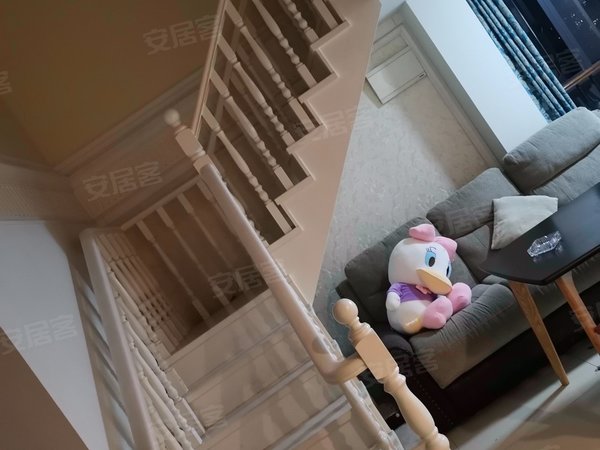 嘉兴海宁海宁市区新华苑人民广场爱情海公寓新华苑复式1室1厅2卫精