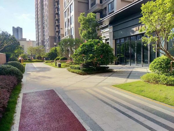 【多图】中骏雍景湾,南安市区租房,中骏雍景湾,宽敞大四房,可做电商