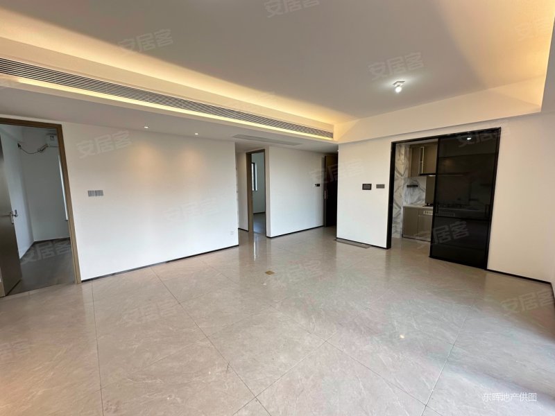 南北通透地铁100米超大4房品秀星图全新房源急售