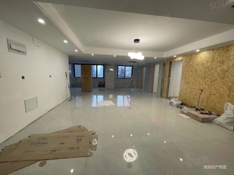 人民广场中福城三期大平层南北通透满五年随时看随时可以交房