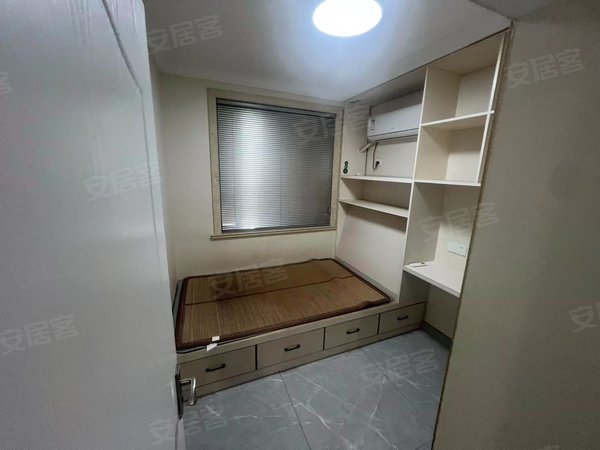 海宁海宁市区海洲双凤二期皮革城开元合立大厦附近2房，靠近紫薇中学 免费停车 民用水电出租房源真实图片