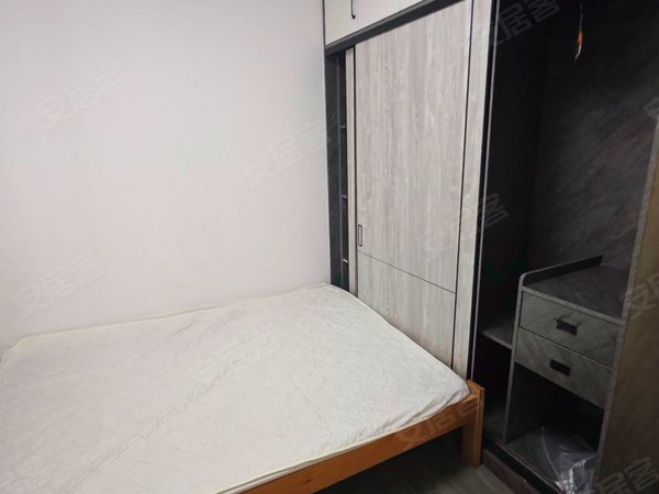 徐州新沂新华路新城花苑新城花苑，两室1500具家电齐全，拎包入住交通便利，有钥匙出租房源真实图片