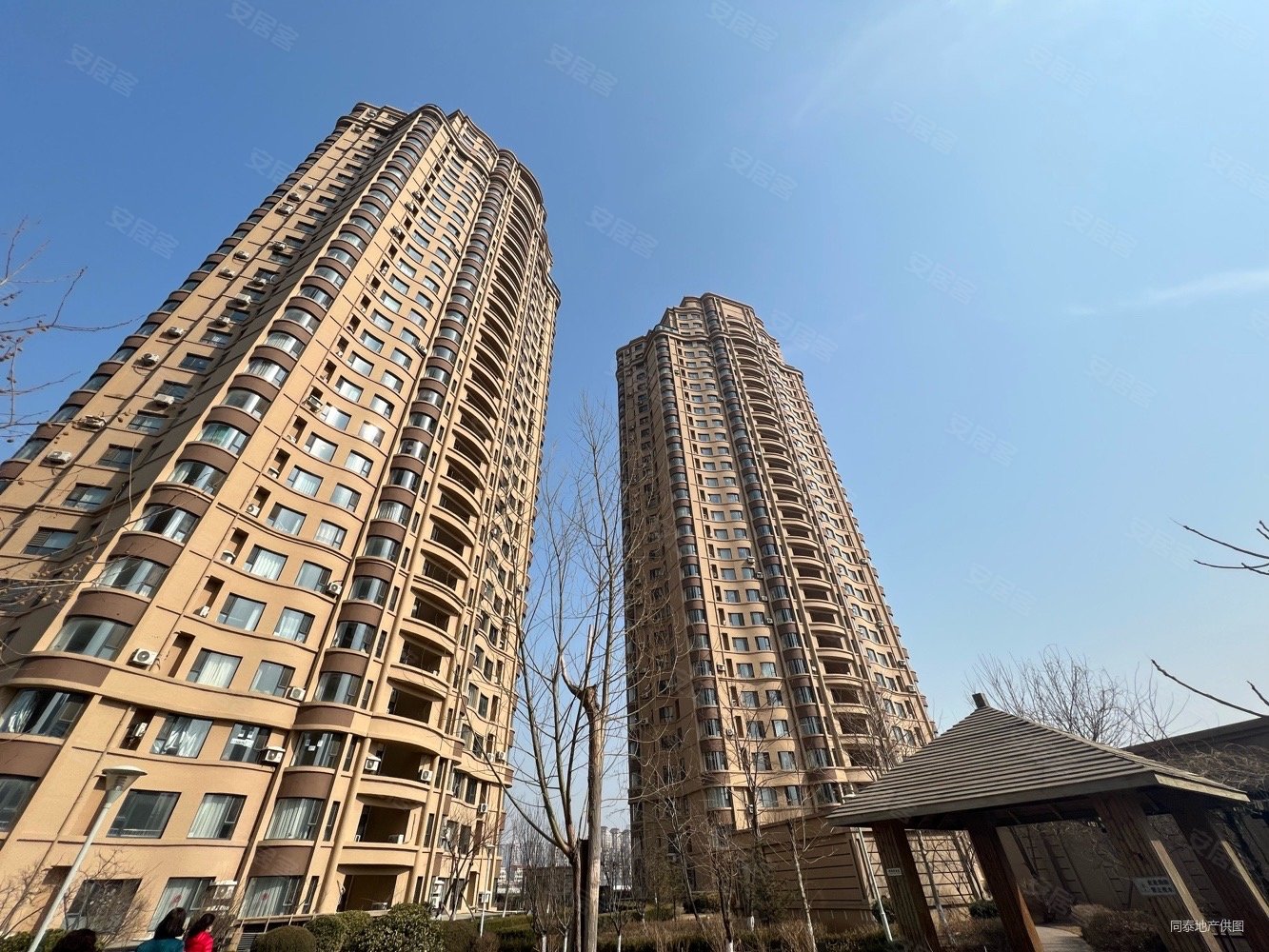 青泥洼桥商圈悦泰福里精装一房二厅165万拎包入住