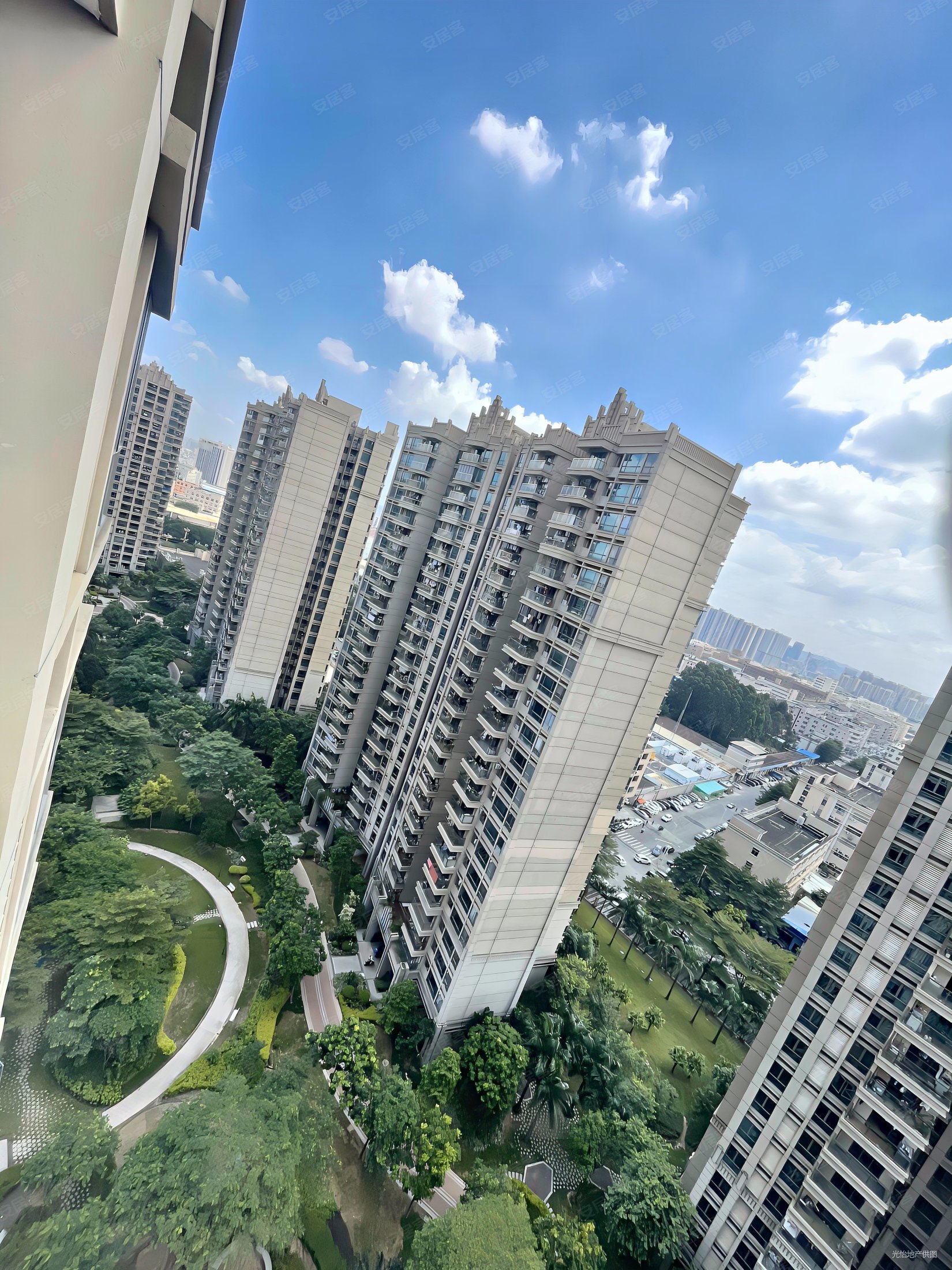 松湖朗悦3室2厅1卫91.68㎡南北200万