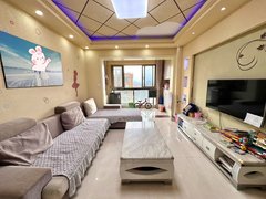 九江濂溪万达广场万达！首租！中辉世纪城3房，性价比超高！万达华府，浔南小学出租房源真实图片