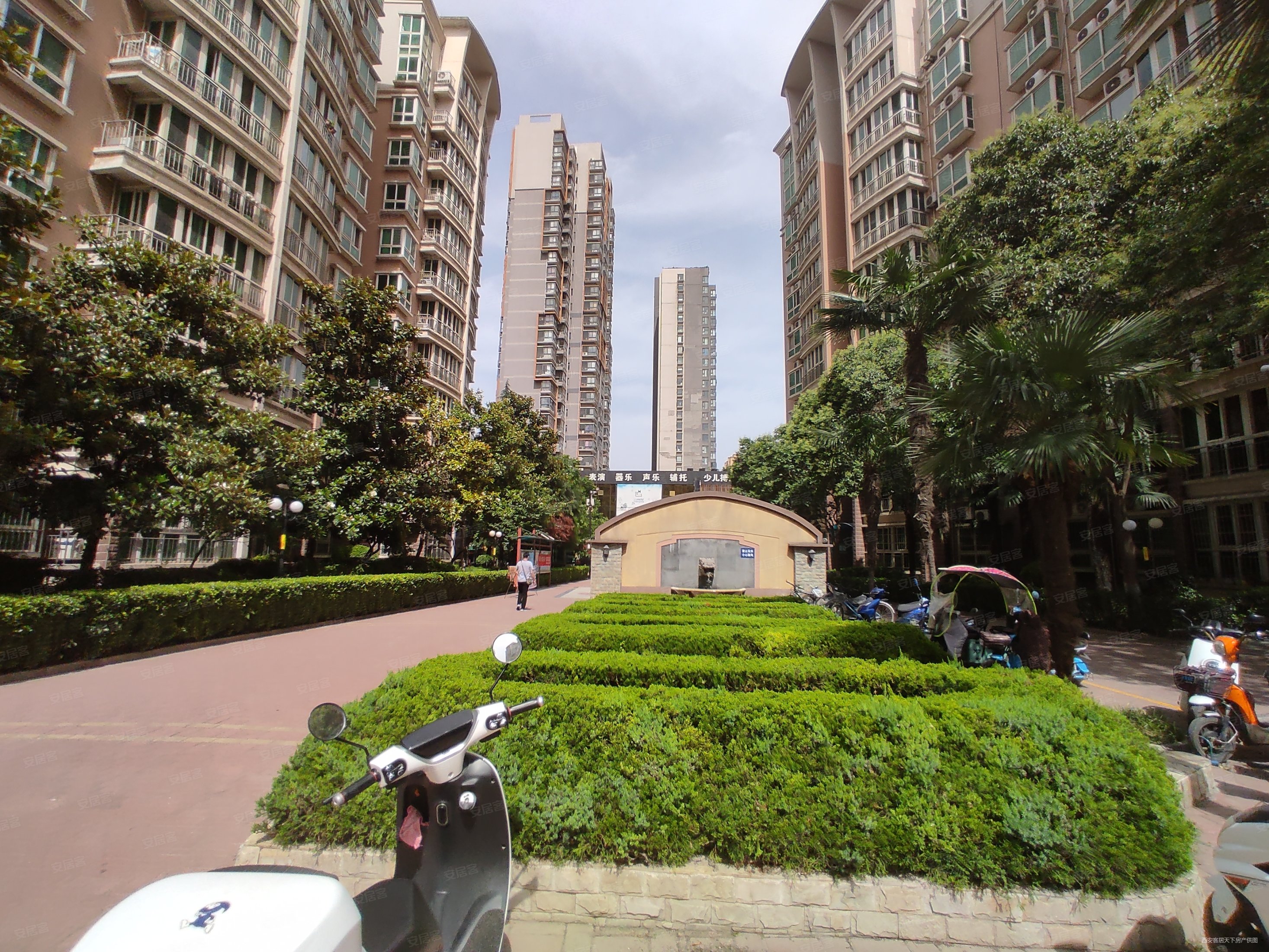 西安房产网>西安二手房>高新区二手房>大寨路二手房>旭景碧泽园>