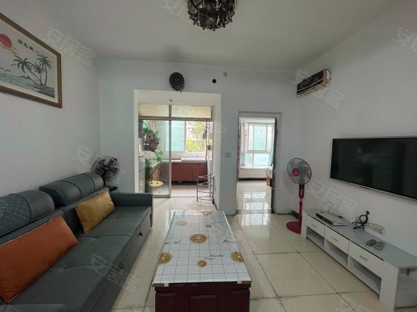 重庆南岸茶园新区长盛花园茶园 长生桥轻轨站 精装标准一室一厅 东南