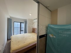 独立一房 复式公寓 云谷广场拎包入住 1300月租