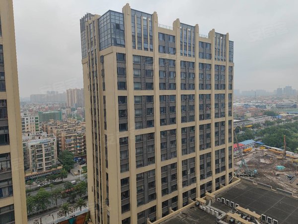 佛山南海盐步佰德广场全新欧式大单间出租,南向单边位采光好,家具家电