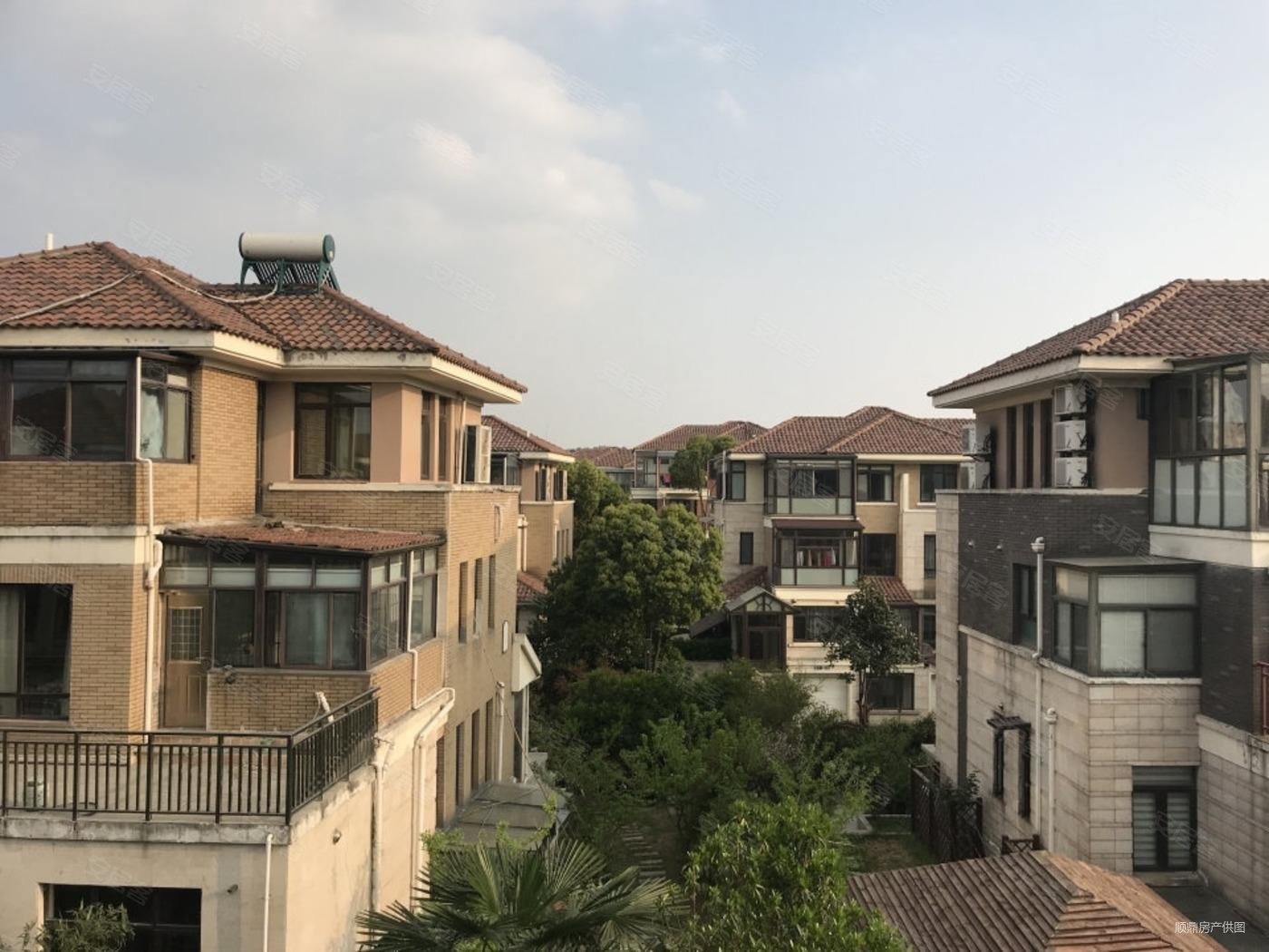 随时可看 诚心出售,依云溪谷二手房,1900万,5室2厅,3卫,420平米-南京