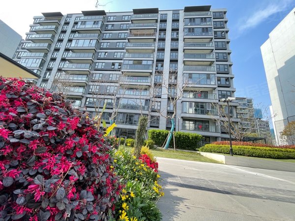 昆山玉山城东上湾璟园昆山城东万科物业,上湾璟园小区,147平大横厅