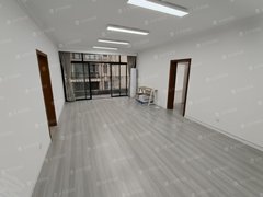 上海黄浦老西门诚意出租 三居室超 大面积 近地铁 交通便利 采光好出租房源真实图片