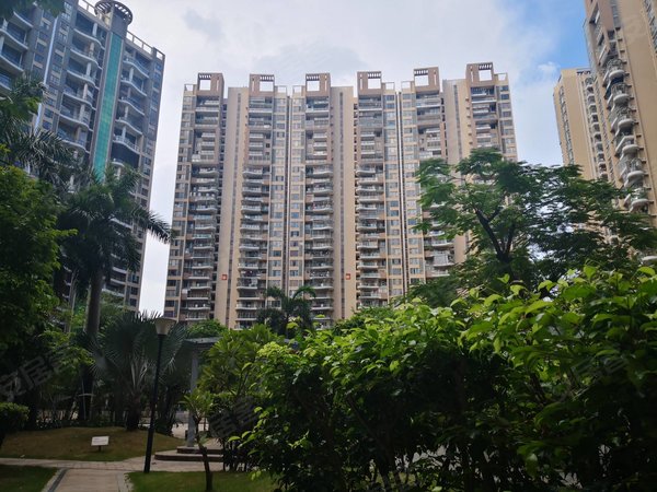 深圳光明光明楼村花园(一期)新上房源楼村花园,景色优美,精装修,超大