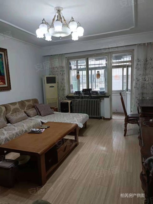 银燕小区一层南北通透两居可改三居户型好客厅朝南