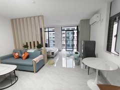 深圳光明公明高楼层视野绝适合情侣独居白领朝南卧室室友作息规律好相处出租房源真实图片