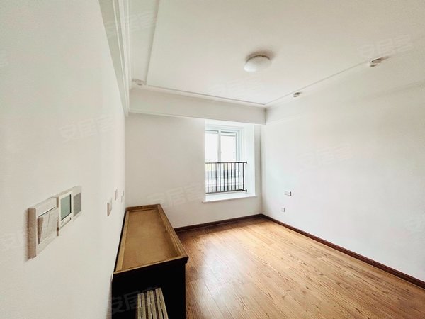 南京六合葛塘文苑居葛塘新城 扬子二中旁 精装3房 2500月 随时看房