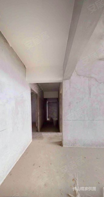 美的御海东郡5室2厅3卫261㎡南265万