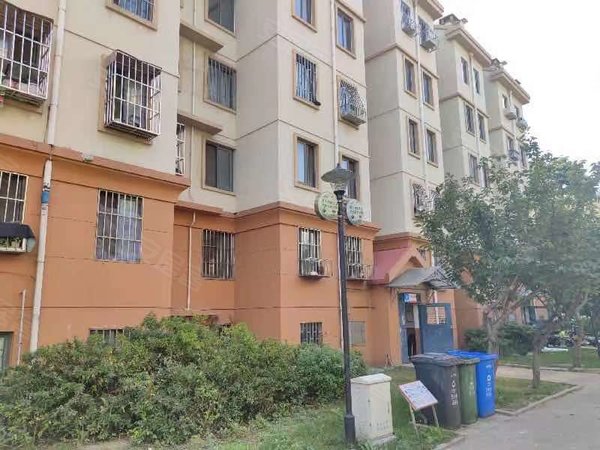 青岛城阳区政府南疃社区(c区)南疃社区 靠近产业园 真实在租 房子维护