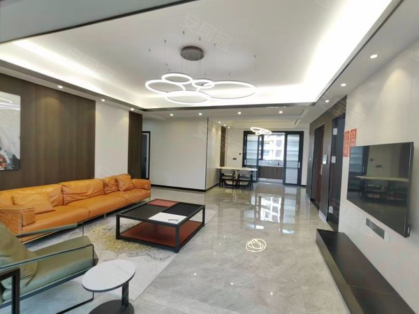 【多图】中庚香开长龙,鳌峰租房,台江万达豪宅香开长龙大四房带衣帽间