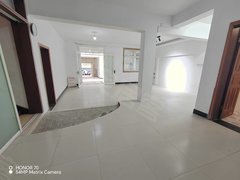 开封龙亭龙亭区东吕庄三层别墅带活院，离晋安路近，紧邻西湖，交通生活皆很便利出租房源真实图片