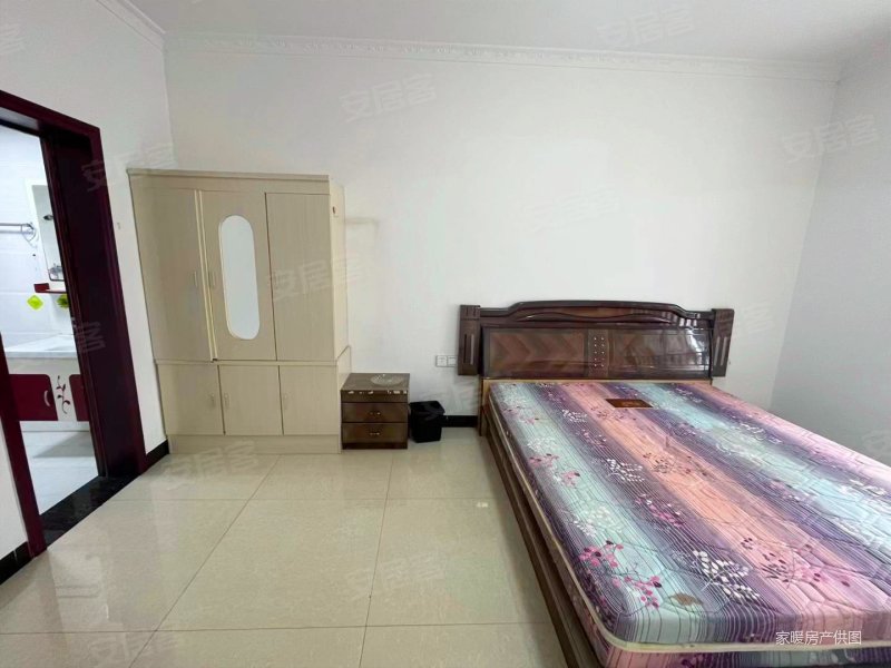 丽都苑电梯精装套三双卫698万