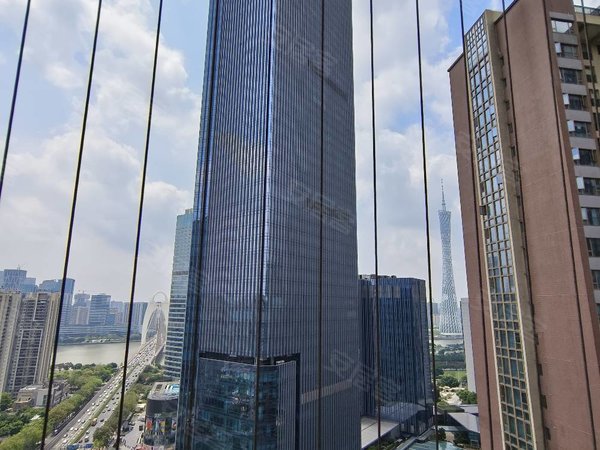 中海花城湾 次顶楼南向望江看小蛮腰 装修家私按需定制,天河租房-广州