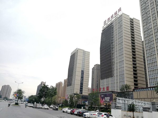 新城国润城(二期)世纪大道上林路双地铁口 西咸人才大厦国润城精装 两